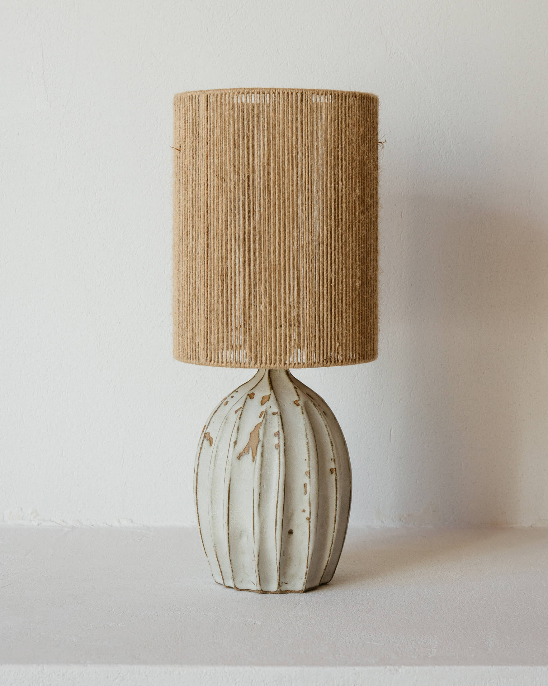 Lampe céramique Orbe par Grès Éditions