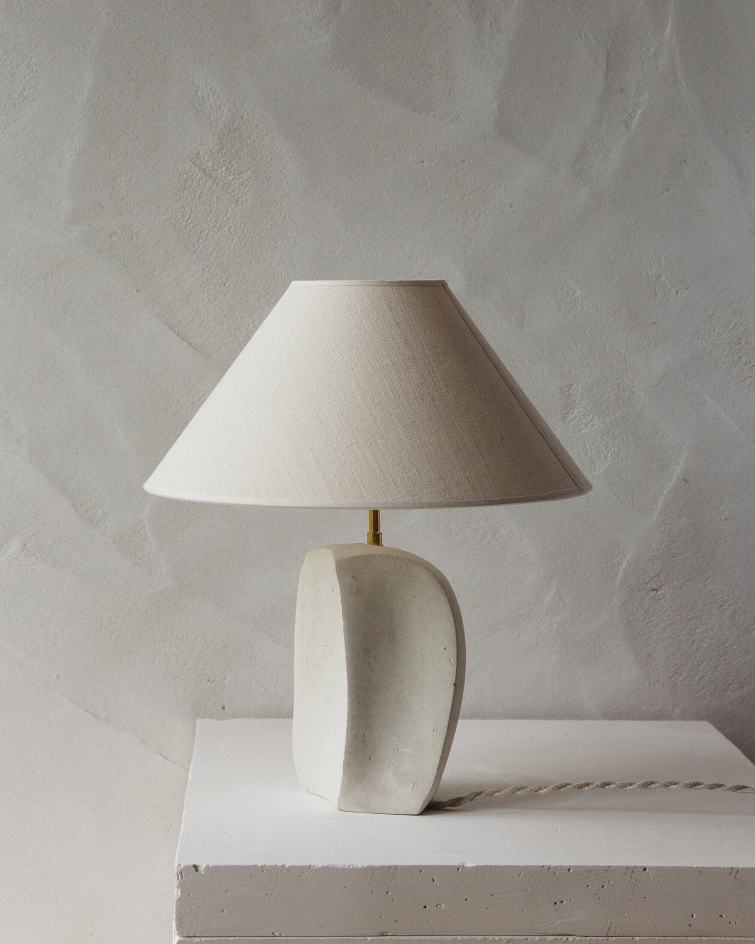 Jeudi | Grès Editions x Tuffe