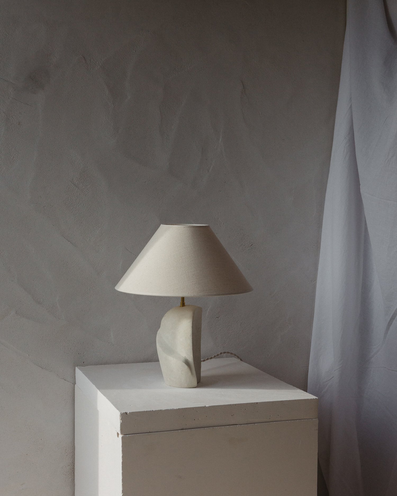 Jeudi | Grès Editions x Tuffe